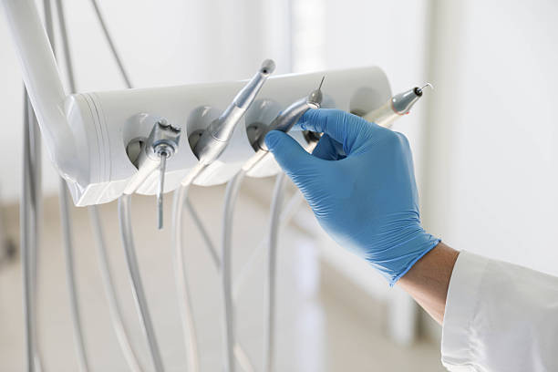 Professional Emergency Dentist technician working in Burke, VA